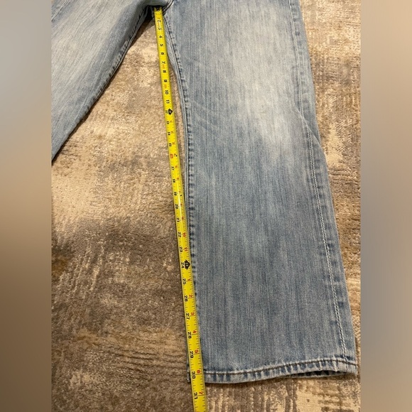 J Crew Light Wash Jeans 36x32 Straight Leg Made in Canada 🇨🇦 - Picture 9 of 10